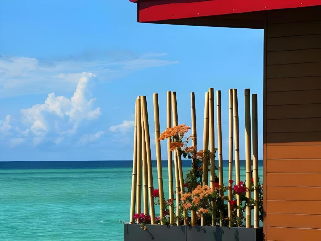 Sand Bay Resort Semporna Eksteriør billede
